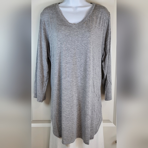 Cato Tops - CATO Plus Size Gray Bracelet Sleeve V-Neck Tunic Top - Size 18/20W